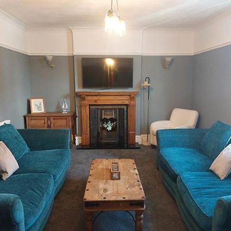 Llandudno Apartment, Quirky Pub With Tropical Beer Garden Exterior foto