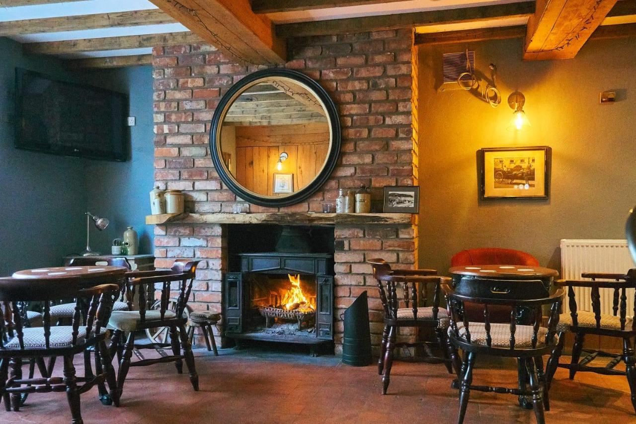 Llandudno Apartment, Quirky Pub With Tropical Beer Garden Exterior foto