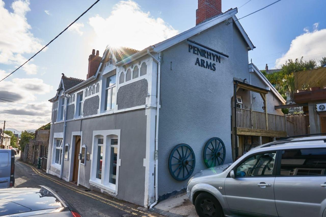 Llandudno Apartment, Quirky Pub With Tropical Beer Garden Exterior foto