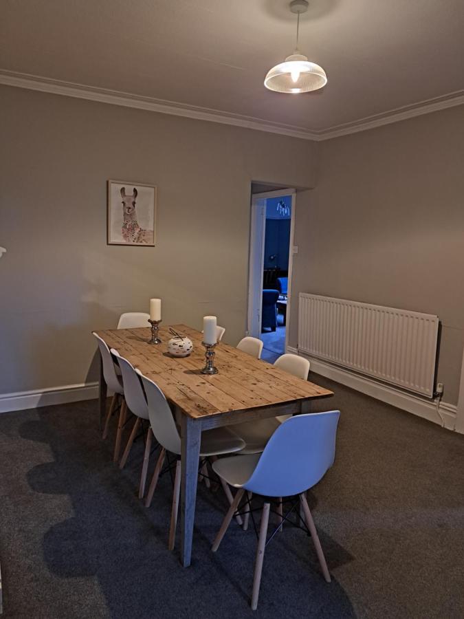 Llandudno Apartment, Quirky Pub With Tropical Beer Garden Exterior foto