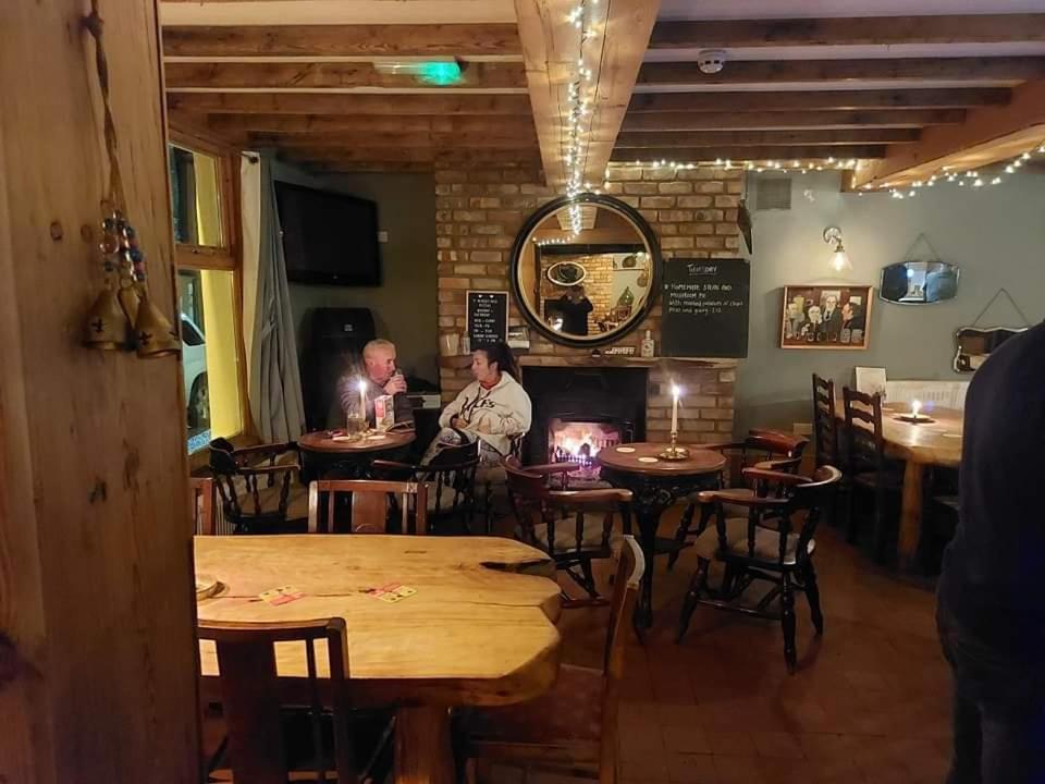 Llandudno Apartment, Quirky Pub With Tropical Beer Garden Exterior foto